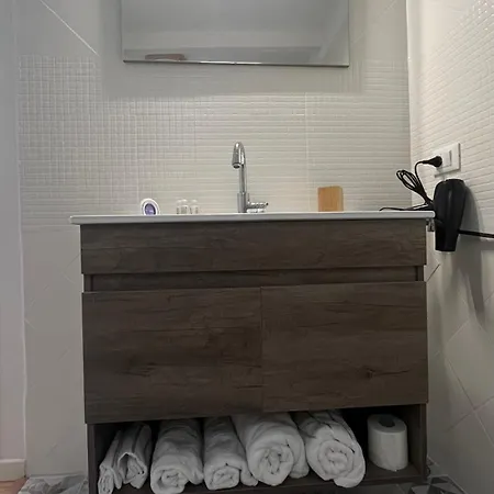 Holiday In Testaccio 2terraces 2room 3guest Ferienhaus